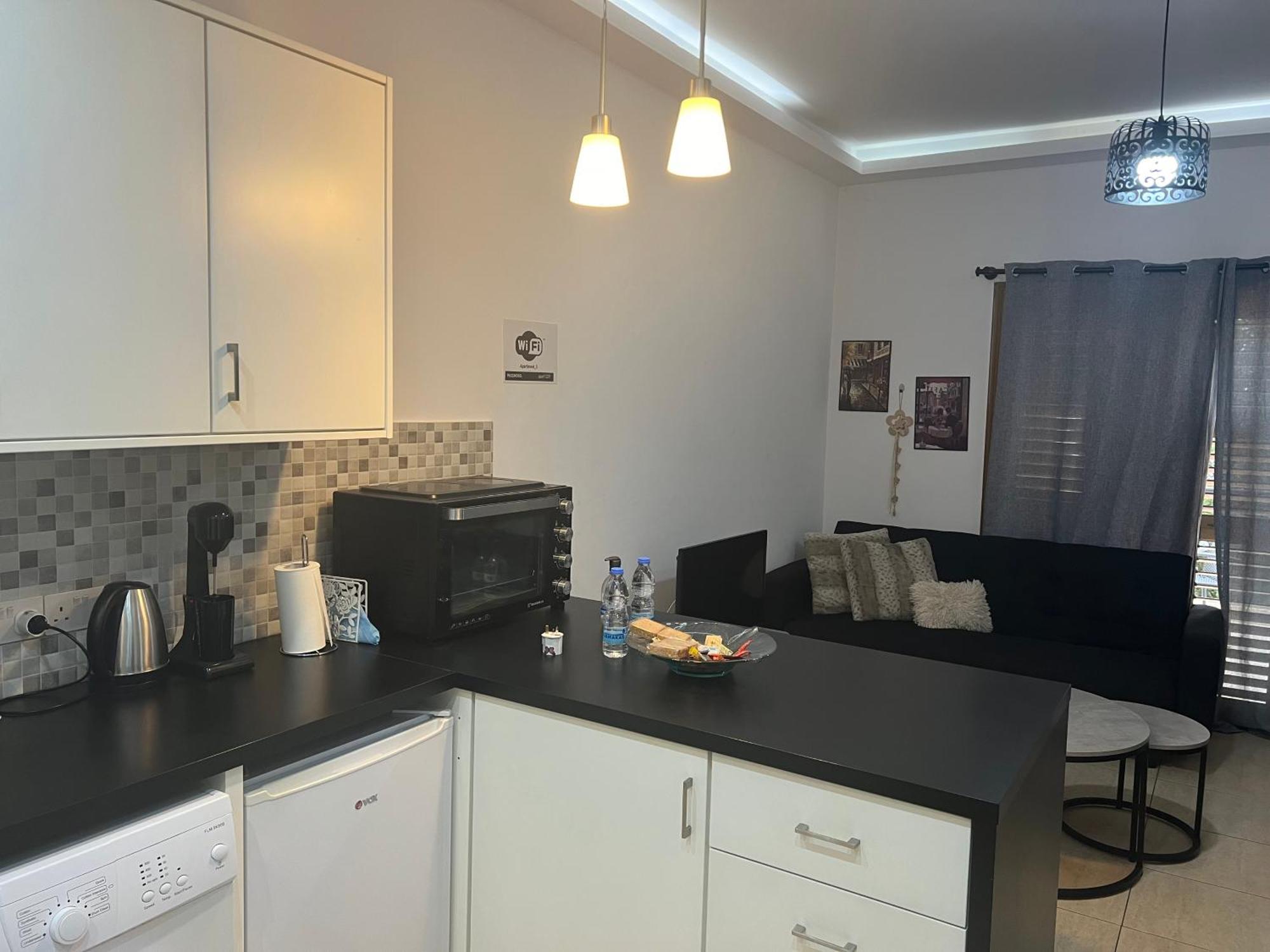 Charalambous Apartment Paphos Ngoại thất bức ảnh