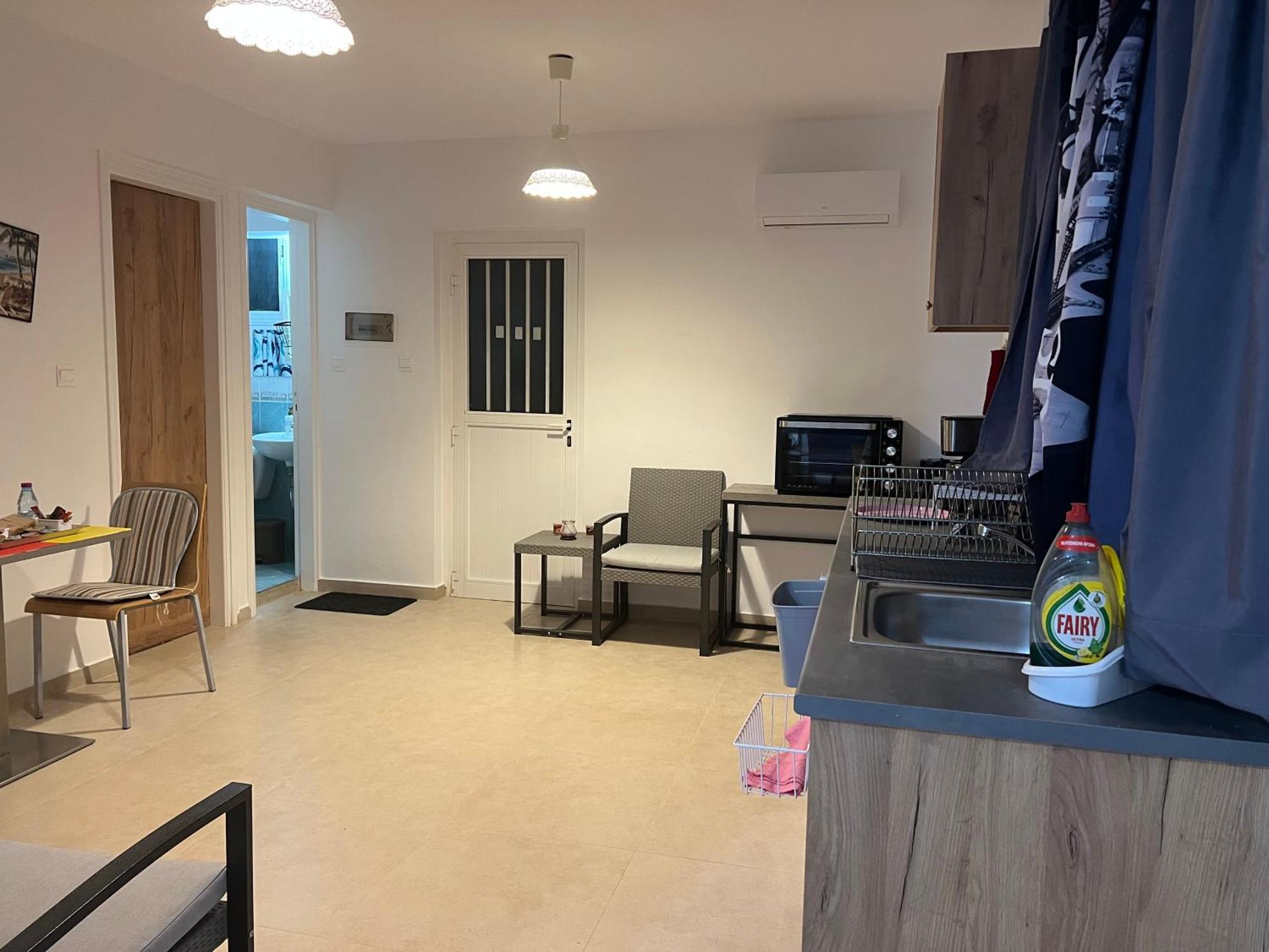 Charalambous Apartment Paphos Ngoại thất bức ảnh