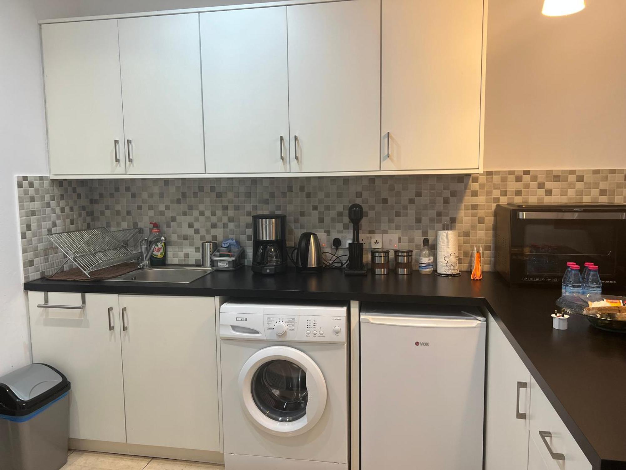 Charalambous Apartment Paphos Ngoại thất bức ảnh