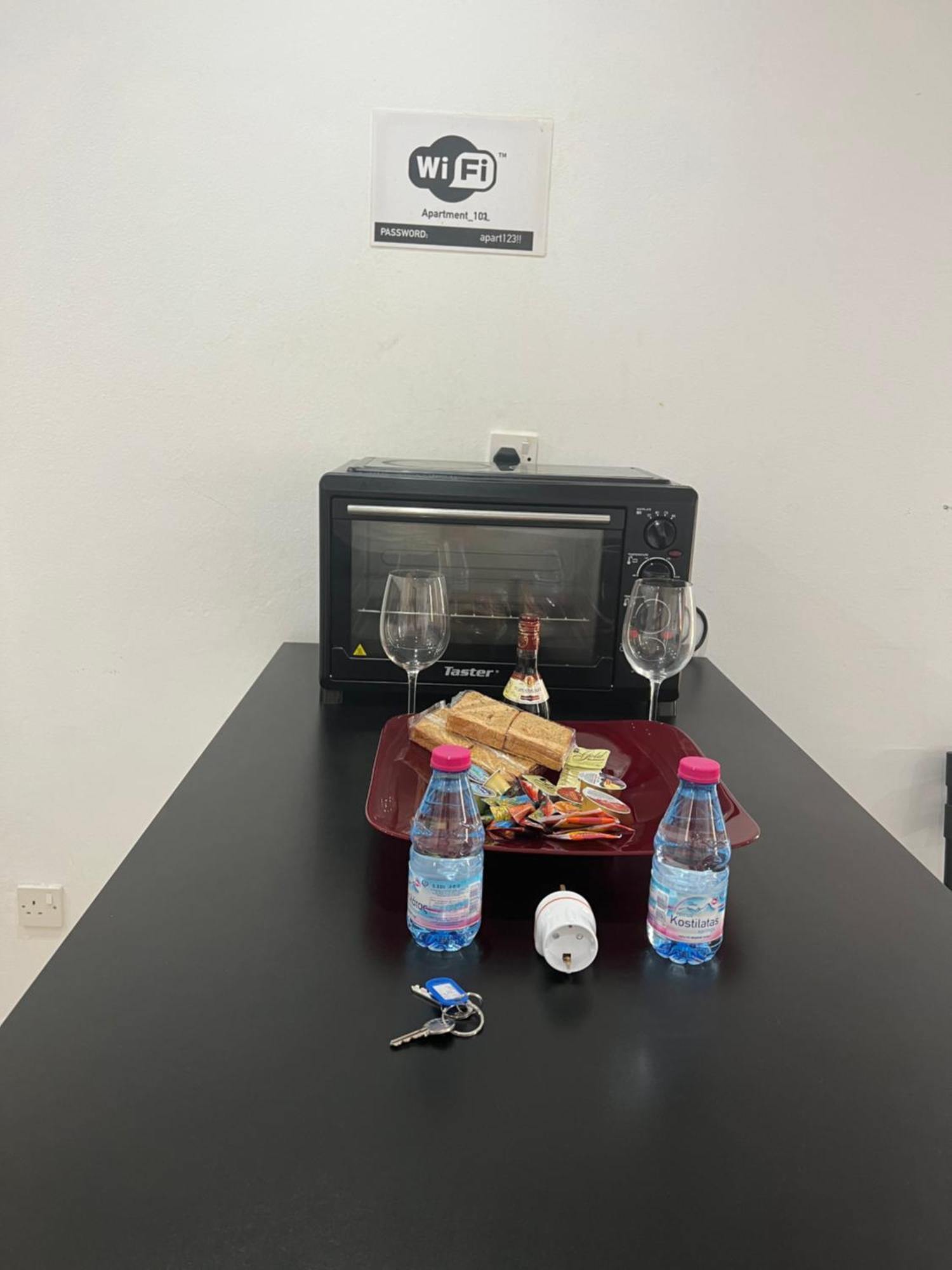 Charalambous Apartment Paphos Ngoại thất bức ảnh