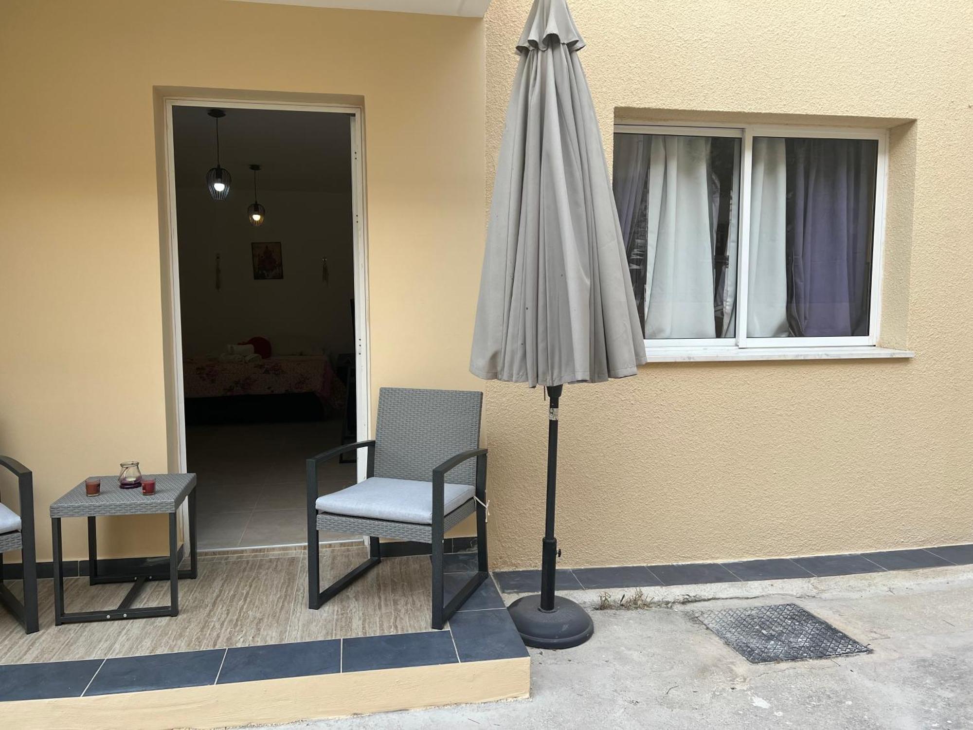 Charalambous Apartment Paphos Ngoại thất bức ảnh