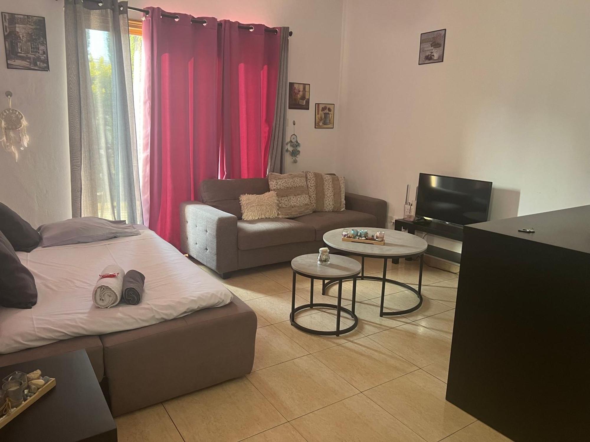 Charalambous Apartment Paphos Ngoại thất bức ảnh